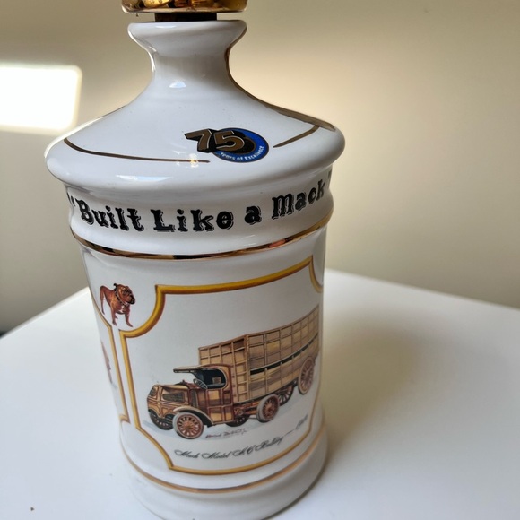 Mack Trucks Vintage Ceramic Wild Turkey Decanter with Gold Bulldog Topper - Picture 3 of 15